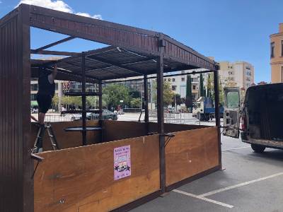 Arranca la instalación del mesón del vino en Almassora