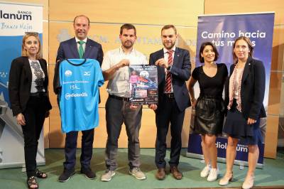 Més de 1.000 corredors participaran aquest dissabte en una carrera nocturna pels carrers de Castelló