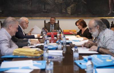 La Diputación reúne a su Consejo Asesor de Publicaciones para potenciar y poner en valor el patrimonio literario castellonense