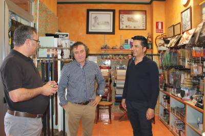 Transformació integral del xicotet comerç d'Almassora per a multiplicar les vendes