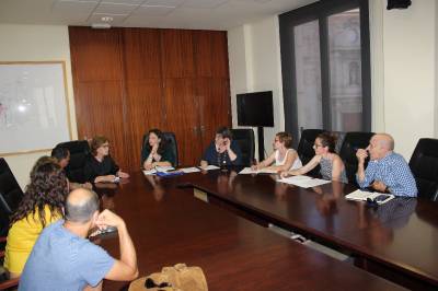 Borriana informa al detall als venedors del Mercat sobre la gestió de la infraestructura municipal durant els pròxims 3 mesos
