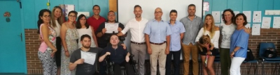 20 personas desempleadas finalizan los cursos de formación profesional en páginas web y alfarería
