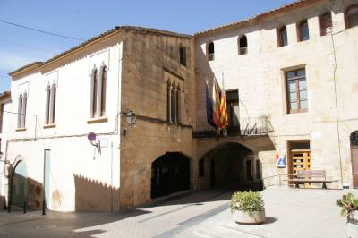 El PP propone al bipartito llevar en mano a Sánchez la declaración institucional de Cabanes para exigir al Ejecutivo que costee la desaladora
