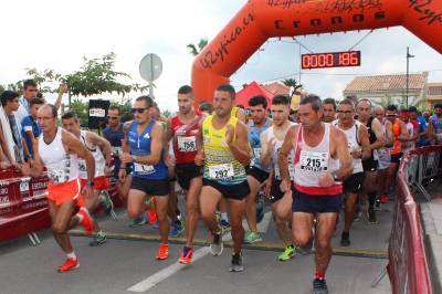 La IX Volta a Peu Platges d'Almassora atrae a 300 deportistas