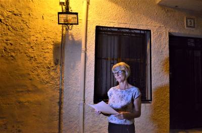Oropesa del Mar inaugura una nueva placa en el casco antiguo en honor al poeta León Felipe