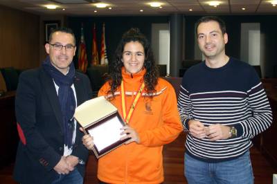 El alcalde recibe a Eider Poles tras proclamarse subcampeona de España de infantiles