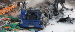 importants-cues-a-l-autovia-en-la-vall-d-uixo-per-un-accident-entre-dos-camions