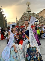 Ofrenda a la Virgen del Pilar