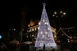 Burriana enciende las luces de Navidad y abre la Fira de Comerç en El Pla