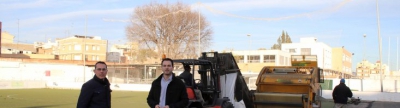 Las obras de cambio de césped de los campos de fútbol de Onda siguen a buen ritmo