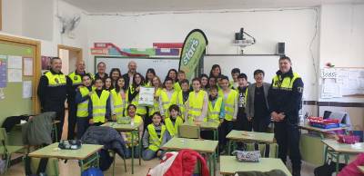 La DGT premia a cuatro colegios de la Vall d'Uixó por el Proyecto Stars