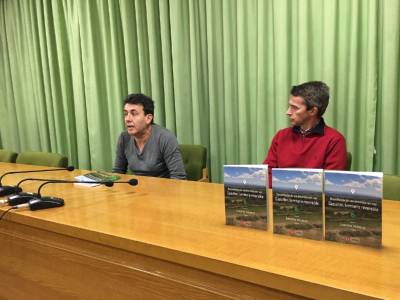 Juanma Velasco presenta su libro sobre el fenmeno de la despoblacin en la provincia de Castelln en Vilafranca