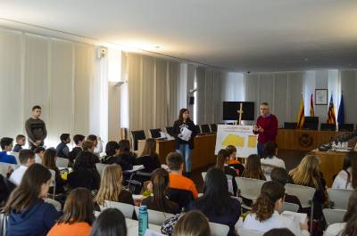 Visita escolar d'alumnes del col·legi José Soriano a l'Ajuntament