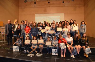 Una treintena de escolares de Oropesa del Mar participan en el Certamen de Lectura de Viva Veu