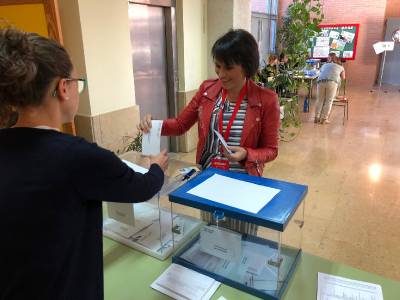 Galí vota por una Almassora “que mira al futuro”