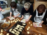 Les forcallanes pasten coquetes i rotlletes per a Sant Antoni