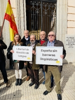 VOX Castellón se suma a la concentración de Hablamos Español contra la Ley del ?Timolingüismo?