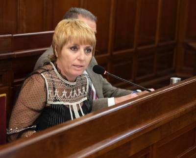 Diputació obliga a 121 municipis a pagar els equips socials que finançava el Consell