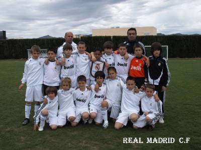 El Real Madrid se alza campe�n del III Torneo F�tbol Base de Xilxes