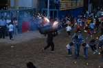 Los niños disfrutan con 'els bous de foc'
