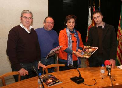 Presentan la tercera edici�n  de la revista Bous a les Alqueries