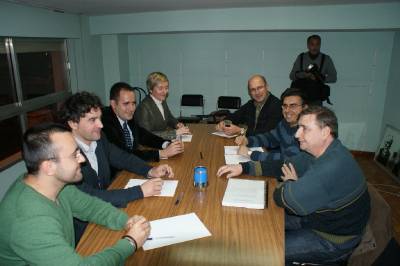 Alarte se compromete ante APAVAL a defender el Parany ante el Gobierno de Espa�a