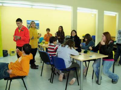 Las manualidades toman el Ateneu Jove