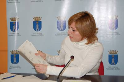 Vicente-Ruiz emplaza a EU a demostrar el pago de 7.000 � de la carpa del Mig Any Fester