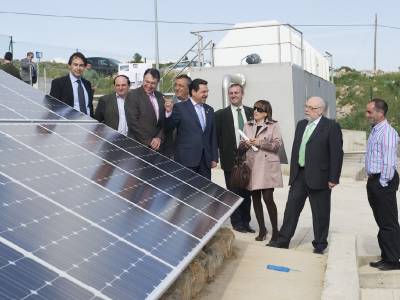 El presidente en funciones inaugura la depuradora de Benafigos