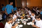 Desayuno cardiosaludable para un centenar de niños