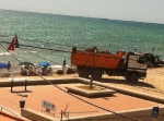 Units pel Poble a Cabanes demana que la neteja de les platges es faça a unes hores raonables i no quan hi ha màxima afluència de banistes