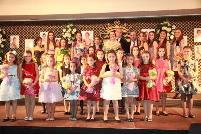 Solemne acto de despedida y proclamación de las falleras mayores y cortes de honor de la falla Don Bosco