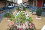 Las calles de Burriana lucen Cruces de Mayo y jardines
