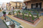 Las calles de Burriana lucen Cruces de Mayo y jardines