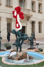 Las calles de Burriana lucen Cruces de Mayo y jardines