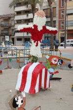 Las calles de Burriana lucen Cruces de Mayo y jardines