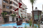 Las calles de Burriana lucen Cruces de Mayo y jardines
