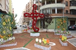 Las calles de Burriana lucen Cruces de Mayo y jardines