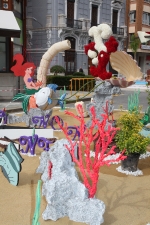 Las calles de Burriana lucen Cruces de Mayo y jardines