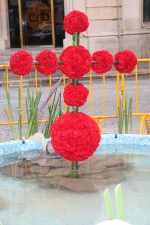 Las calles de Burriana lucen Cruces de Mayo y jardines