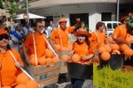 La sátira se adueña de las calles de Vila-real en la cavalgada de Festes