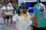 La sátira se adueña de las calles de Vila-real en la cavalgada de Festes