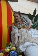La sátira se adueña de las calles de Vila-real en la cavalgada de Festes