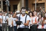 La sátira se adueña de las calles de Vila-real en la cavalgada de Festes