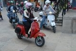 Sant Pasqual concentró la fira alternativa y las \'vespas\'