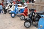 Sant Pasqual concentró la fira alternativa y las \'vespas\'