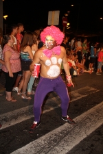 La Vall d\'Uixó sale a la calle para ver el desfile de disfraces de @LPeFESTES