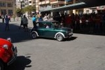 Los vehículos antiguos, el \'gos rater valencià\' y la ´mascletà\' completaron el programa festivo del domingo