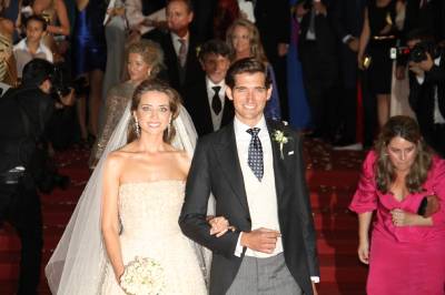 María Colonques y Andrés Benet, la boda del año en Vila-real y Carlos Baute cantó en el convite