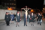 El Barrio Toledo celebra su va crucis de antorchas